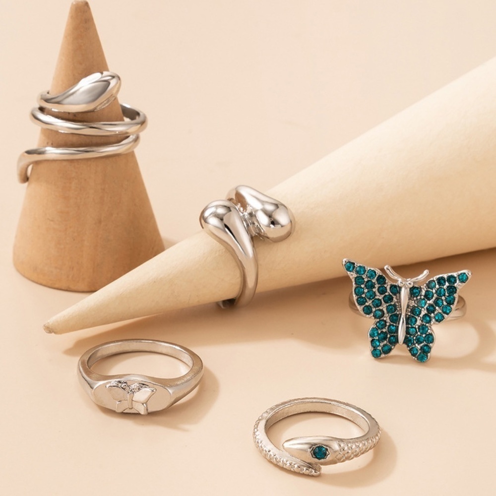 *OONA* 5-Pc Silver Snake x Butterfly Ring Set